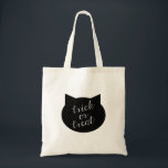 Trick oder Treatment Tasche - Black Cat<br><div class="desc">Fügen Sie Ihren Leckereien dieses Halloween ein wenig Zärtlichkeit mit diesem hübschen schwarzen Katzenwagen oder der Tasche der Leckerei hinzu.</div>
