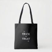 Trick oder Trete schwarze und weiße Halloween-Ster Tasche (Vorderseite)