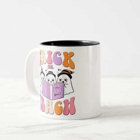 Trick or lehrghost Retro Groovy Halloween Teache Zweifarbige Tasse (Vorderseite Links)
