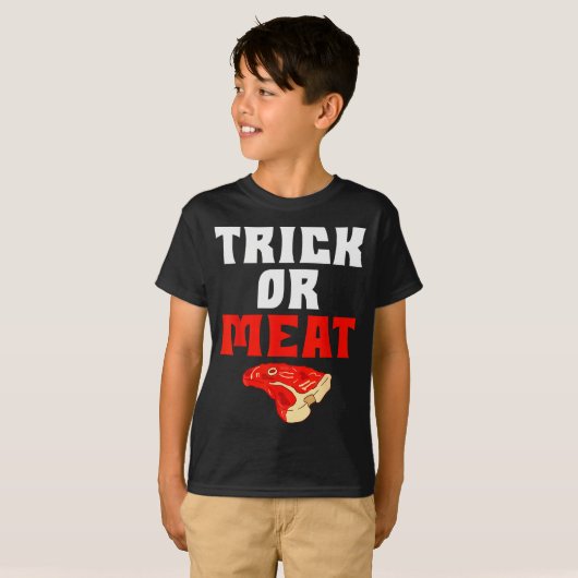 Trick Or Meat Halloween Bbq Grill Funny Beef  T-Shirt (Vorne ganz)
