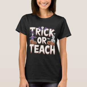 Trick Or Teach Groovy Lehrer Halloween Retro T-Shirt