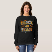 Trick Or Teach Halloween Teacher Trick Or Treat P Sweatshirt (Vorne ganz)