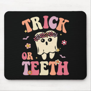 Trick or Teeth Ghost Groovy Dental Halloween Lecke Mousepad