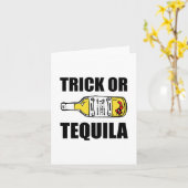 Trick or Tequila Halloween Funny Karte (Gelbe Blume)