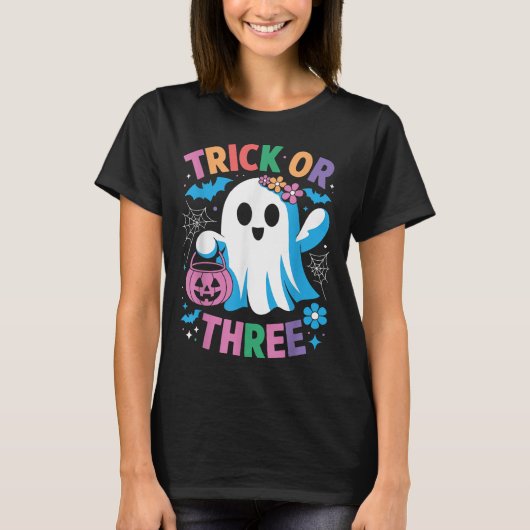 Trick Or Three Cute Ghost Groovy 3rd Birthday Girl T-Shirt (Vorderseite)