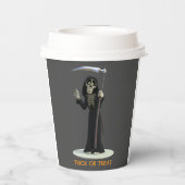 Trick or Treat. Cartoon Grim Reaper Pappbecher (Rückseite)