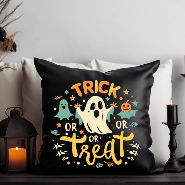 Trick or Treat Ghost Halloween Kissen (Von Creator hochgeladen)