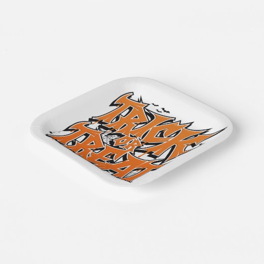 Trick Or Treat Graffiti Pappteller (Gewinkelt)