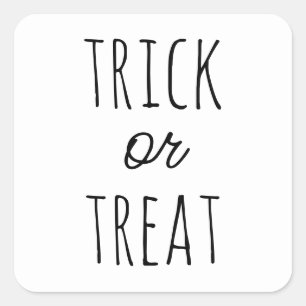 Trick or Treat Halloween. Minimalist Schwarz & Wei Quadratischer Aufkleber