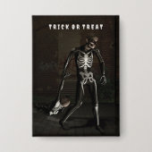Trick or Treat. Man dressed as skeleton Button (Vorderseite)