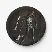 Trick or Treat. Man dressed as skeleton Pappteller (Vorderseite)