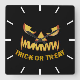 Trick or Treat with Pumpkin Face Quadratische Wanduhr