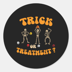 Trick or Treatment Physical Therapy Skeleton Pt Ha Runder Aufkleber