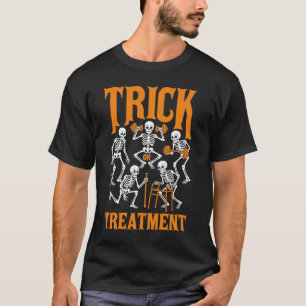 Trick Or Treatment PT Physiotherapie Skelett Ha T-Shirt