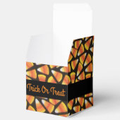 "Trick or Tree Candy Corn Cube Favor" Geschenkschachtel (Geöffnet)