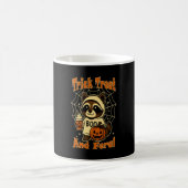 Trick Treat and Feral Cute Halloween Kaffeetasse (Mittel)