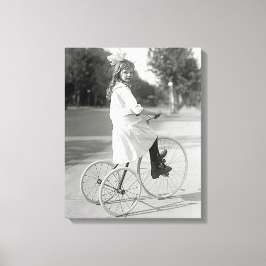 Tricycle für Mädchen, 1917 Leinwanddruck (Vorderseite)