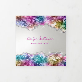 Trifache Broschüre mit risierenden Kristallen