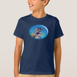 Triggerfish at coral reef - Photographic Design | T-Shirt