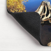 Trillium Lake, OR Mousepad (Ecke)