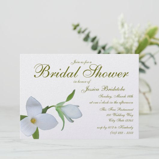 Trillium Spring Brautparty Einladung (Stehend Vorderseite)