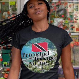 "Trinidad & Tobago Est. 1962" Strand mit Flagge T-Shirt