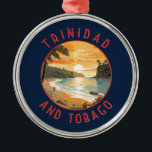 Trinidad und Tobago Caribbean Distressed Circle Ornament Aus Metall<br><div class="desc">Trinidad und Tobago Retro Vektor Reise Design. Trinidad und Tobago ist bekannt für seine Strände,  seine Kultur und seine Tierwelt. Das Land gilt als eines der wohlhabendsten und industrialisierten in der Karibik.</div>