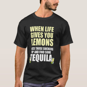 Trinken gibt Lemonen etwas Tequila T-Shirt