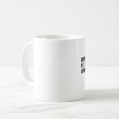 "Trinken Sie etwas Kaffee, der auf irgendeinen Kaffeetasse (Vorderseite Links)