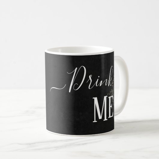 Trinken Sie mir schwarze und goldene Alice im Wund Kaffeetasse (VorderseiteRechts)