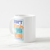 Trinken Sie nicht und gehen Sie zu den Tasse der M (Vorderseite Links)