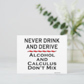 Trinken und ablenken postkarte (Stehend Vorderseite)