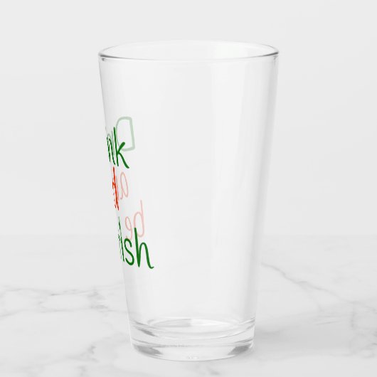 Trinken und irisch sein glas (Links)