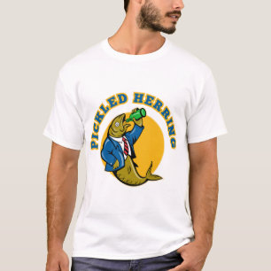 Trinkende Bierflasche des Heringfisch-Anzugs T-Shirt