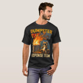 Trinkender Lagerfeuer T-Shirt (Vorne ganz)
