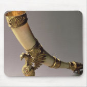 Trinkendes Horn des Elfenbeinstoßzahns mit Mousepad (Vorne)