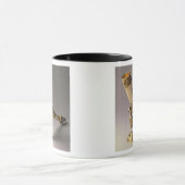 Trinkendes Horn des Elfenbeinstoßzahns mit Tasse (Zentrum)