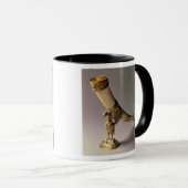 Trinkendes Horn des Elfenbeinstoßzahns mit Tasse (VorderseiteRechts)