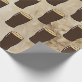 Trinker eines Pint irischen Stout-Bieres Geschenkpapier (Ecke)