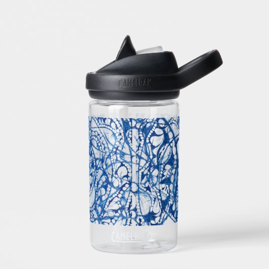 Trinkflasche aus klaren Materialien (Links)
