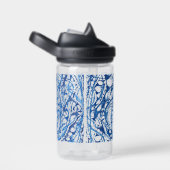 Trinkflasche aus klaren Materialien (rechts)