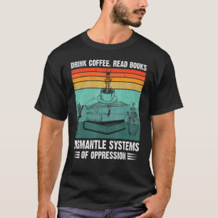 Trinkkaffee Lesebuch Demontage System der Kleidung T-Shirt