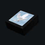 Trinkkistenhalde Erinnerungskiste<br><div class="desc">Trinket Box im schwarzen Holz mit Taubendruck. Kleine Größe angezeigt. Passen Sie dieses Objekt an oder kaufen Sie,  wie es ist. Börsenbild freepik.com</div>