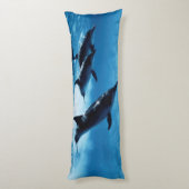 Trio der Delphine Seitenschläferkissen (Rückseite (Vertikal))