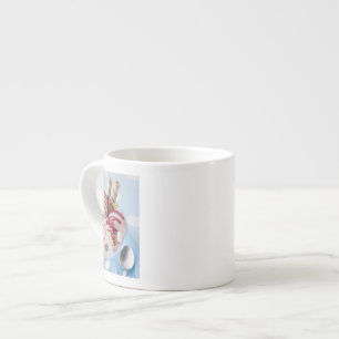 Trio der Eiscreme und des süßen Eiscremebechers Espressotasse