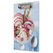 Trio der Eiscreme und des süßen Eiscremebechers Klemmbrett (Links)