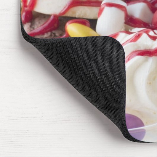 Trio der Eiscreme und des süßen Eiscremebechers Mousepad (Ecke)