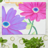 Trio of Joy: Helle Blume Geschirrtuch (Gefaltet)