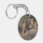 Trio von Lion Cubs mit Mutter Schlüsselanhänger (Vorderseite links)