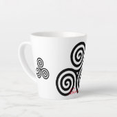 Triple Black Spirals Thunder_Cove Milchtasse (Linke Ecke)